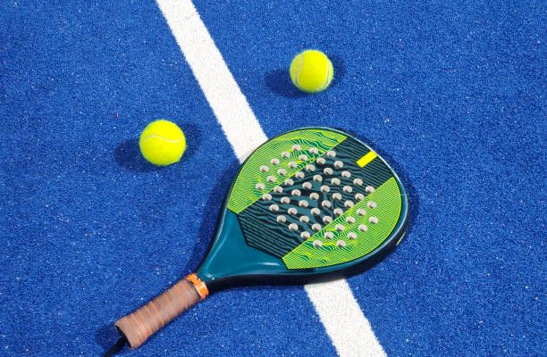 constructeur court de tennis